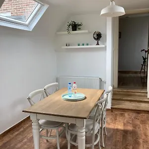 Rustig In Het Met Terras , Kontich België